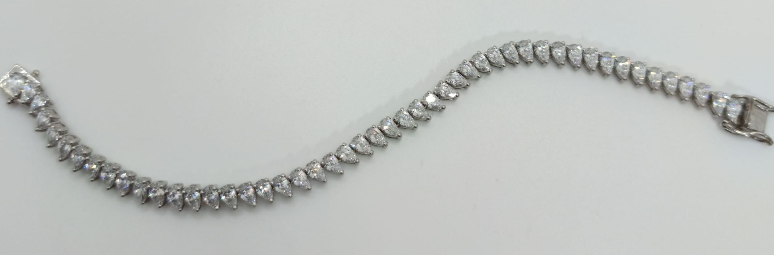 Silver Elegant Pear Shaped Loose Tennis Bracelet