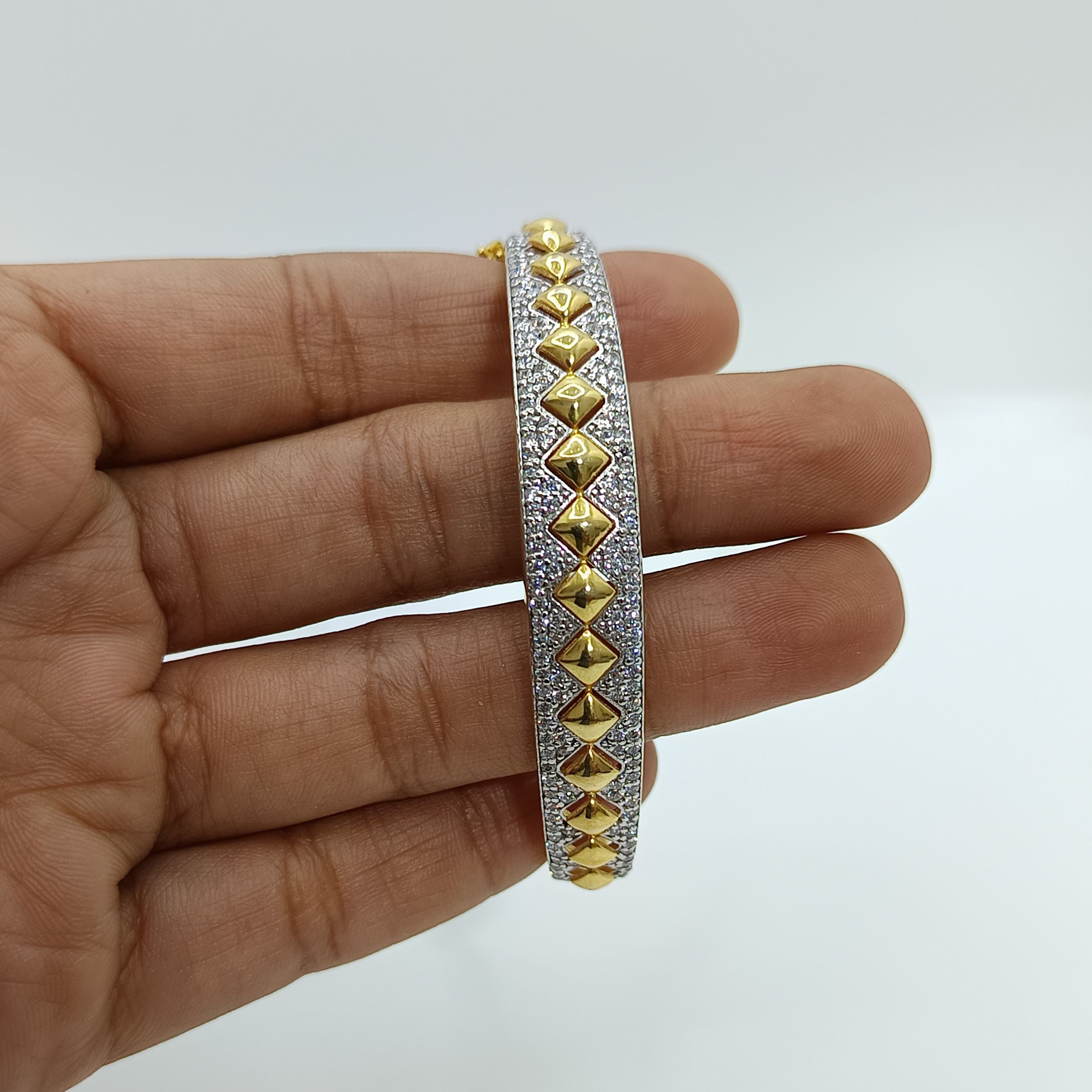 Silver Elegant Yellow Finish Stiff Bracelet