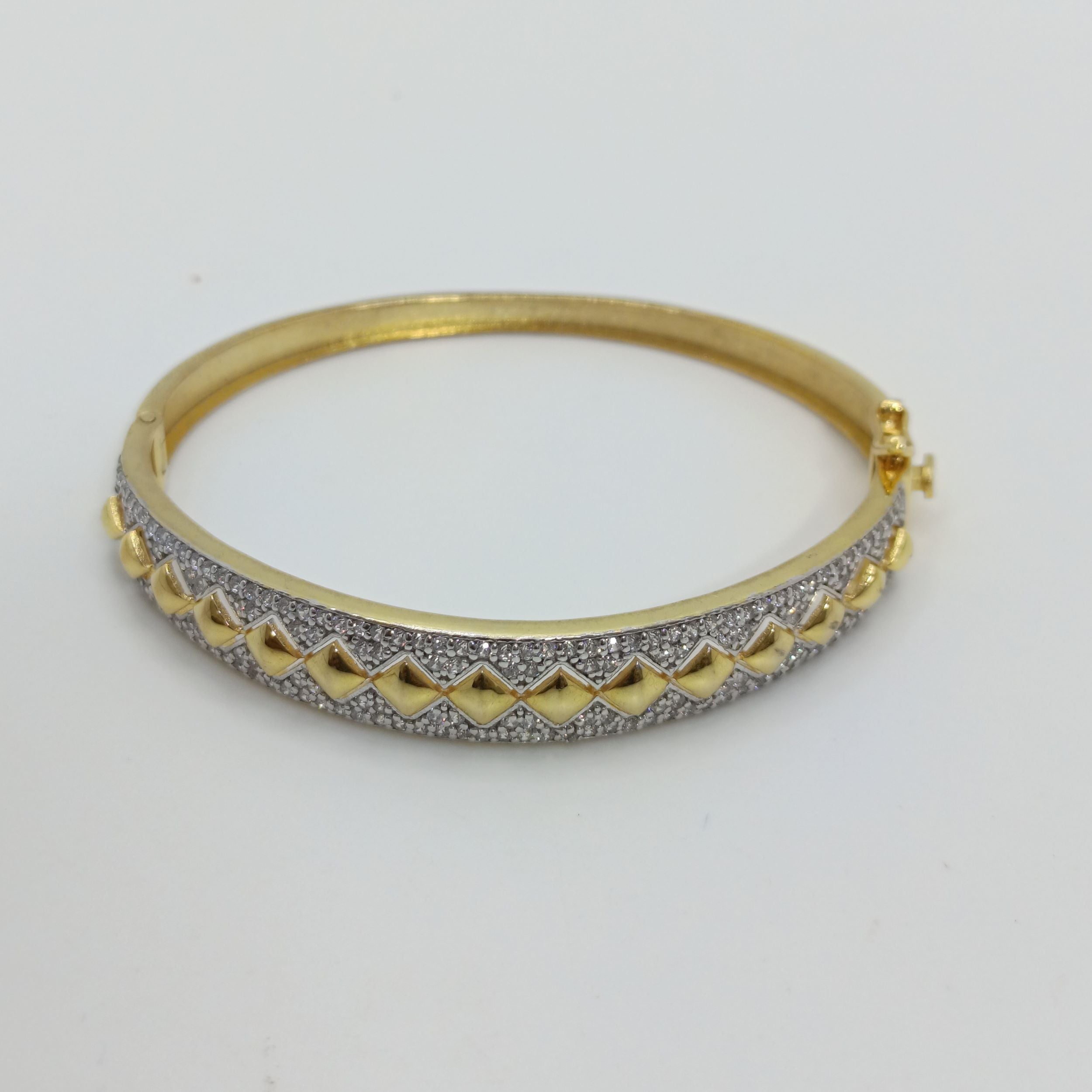 Silver Elegant Yellow Finish Stiff Bracelet